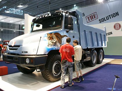 AUTOTEC 2008: Z expozic nákladních vozidel: