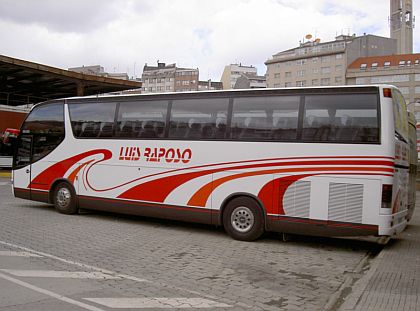 Autobusová pohlednice ze španělské Galicie.