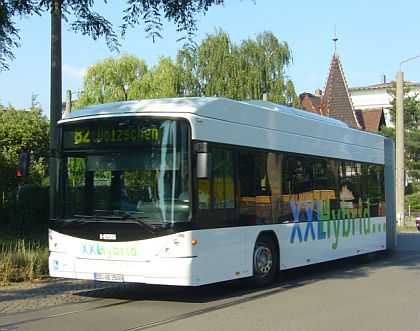 Doppelgelenk(hybrid)bus Hess se tento a příští týden testuje v Drážďanech.