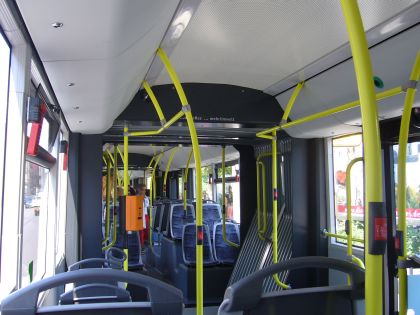 Doppelgelenk(hybrid)bus Hess se tento a příští týden testuje v Drážďanech.