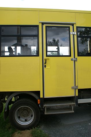 Skříňové přepravníky osob nevymřely. BUSportál zachytil &quot;Aviabus&quot; -