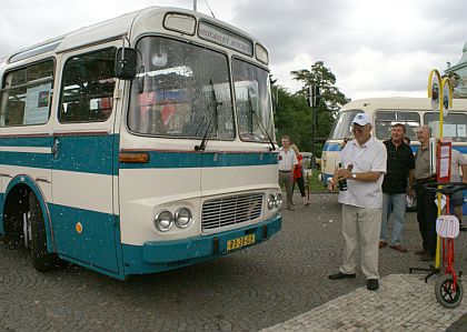 Retro Prague podruhé. Sobota a autobusy.