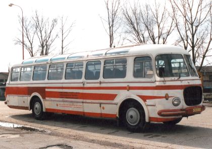 Vracíme se ještě k autobusu Škoda 706 RO.