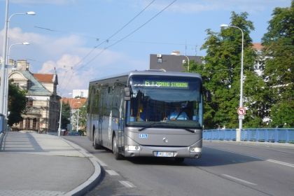 Třídvéřový autobus Irisbus Crossway LE pro městský a příměstský provoz