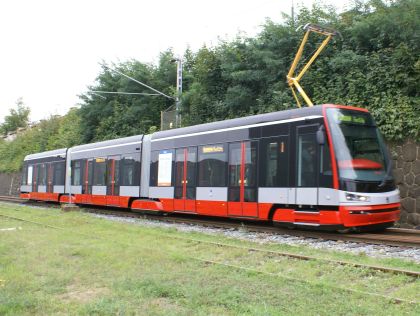 Tramvaj Škoda ForCity se představila ve Škodovce.