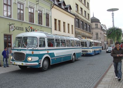 Jablonecká sobotní přehlídka autobusů.