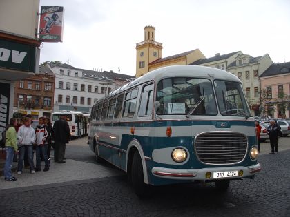 Jablonecká sobotní přehlídka autobusů.