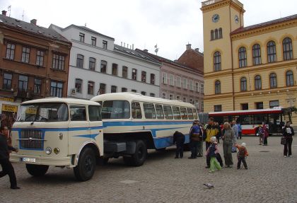 Jablonecká sobotní přehlídka autobusů.