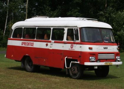 Výtopna Zdice: Posledním přírůstkem je autobus  Robur LO 3000.