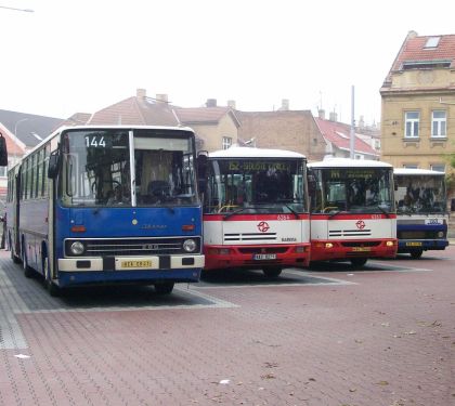 Fotoleporelo z pražské jízdy autobusem  Ikarus 280.10  BEA 08-41.