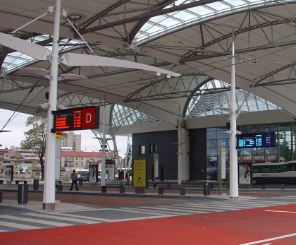 Záběry z nového autobusového nádraží v Hradci Králové