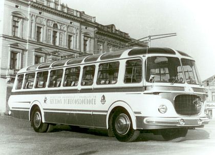 50(1) let ŠKODA 706 RTO: Z archivu Vlastimila Tělupila.