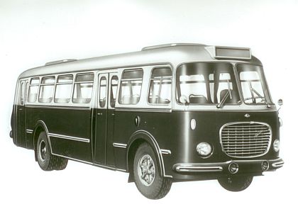 50(1) let ŠKODA 706 RTO: Z archivu Vlastimila Tělupila.