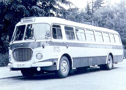 50(1) let ŠKODA 706 RTO: Z archivu Vlastimila Tělupila.