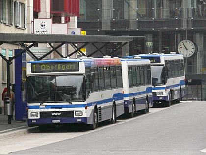 BusZug - souprava s vlekem ve Švýcarsku s autobusem NAW/Hess a