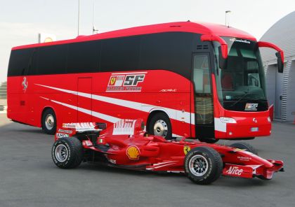 Nový autokar od společnosti Irisbus Iveco pro tým Ferrari