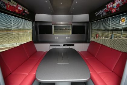 Nový autokar od společnosti Irisbus Iveco pro tým Ferrari