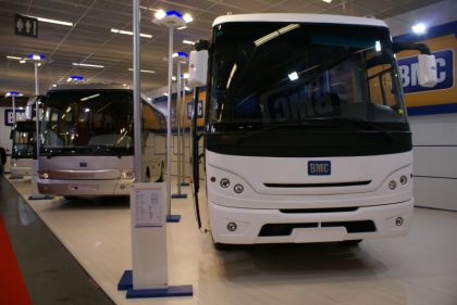 Společnost Buzola BUS DESIGN nabízí v Česku další turecké autobusy.