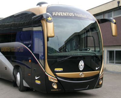 F.C. JUVENTUS jezdí autokarem Irisbus Magelys.