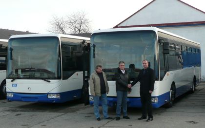 Z předání prvních pěti vozů Irisbus Crossway LE společnosti ICOM transport.