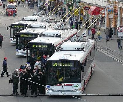 První patnáctimetrové trolejbusy v kombinaci elektrovýzbroje Škoda  a karoserie