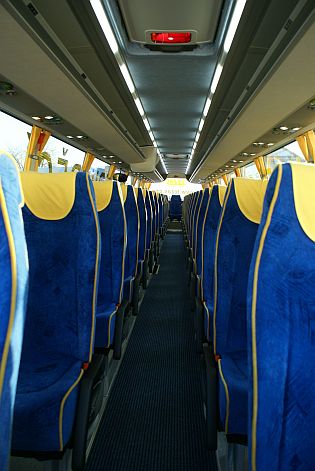 Redakce BUSportálu se byla projet patnáctimetrovým třínápravovým autokarem