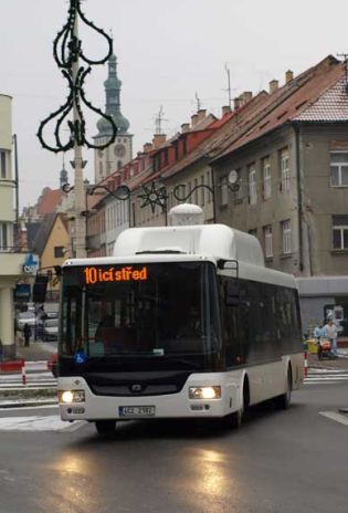 Do třetice novinka SOR. Plynový autobus SOR NBG 12 zachytil v Táboře
