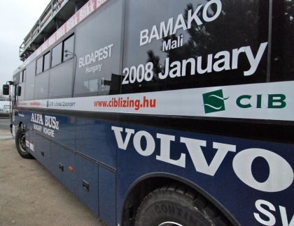 Na pozvání Hummer centra navštívil nedávno Česko terénní autobus AlfaBusz