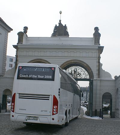 Třínápravový autokar Volvo 9700 je pro zájemce z řad dopravců