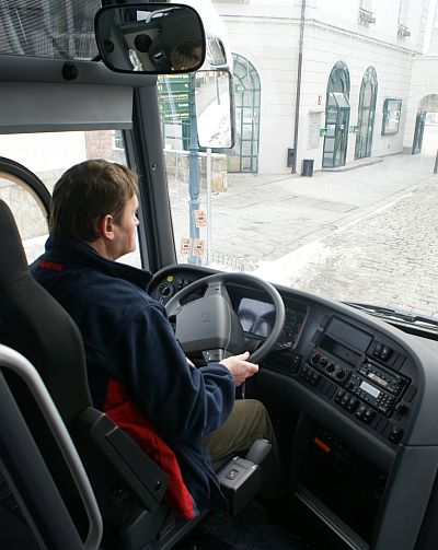 Třínápravový autokar Volvo 9700 je pro zájemce z řad dopravců
