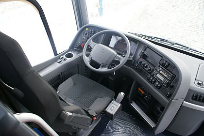 Třínápravový autokar Volvo 9700 je pro zájemce z řad dopravců