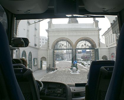 Třínápravový autokar Volvo 9700 je pro zájemce z řad dopravců