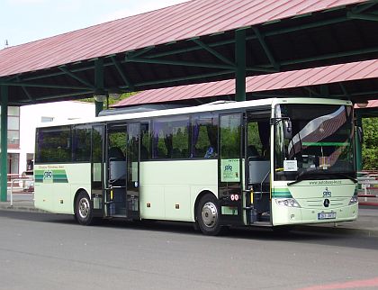 Záběry autobusů z Ústeckého kraje, kde zajišťují Autobusy Karlovy Vary