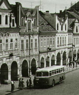 Z archivů čtenářů BUSportálu. Autobusy na starých pohlednicích.