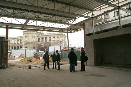 Na návštěvě na Florenci. Jak to vypadá uvnitř stavby nové haly