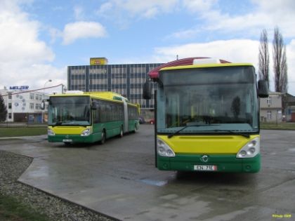 Kloubové Citelisy pro Košice  tankovaly  u plničky CNG FTL Prostějov.