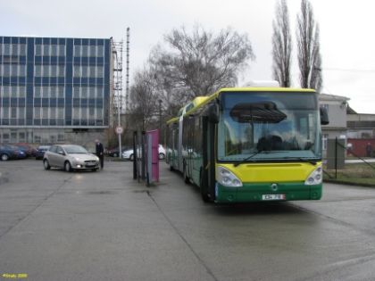 Kloubové Citelisy pro Košice  tankovaly  u plničky CNG FTL Prostějov.