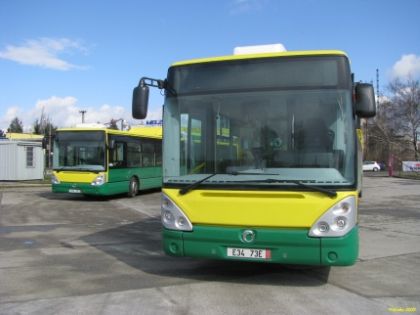 Kloubové Citelisy pro Košice  tankovaly  u plničky CNG FTL Prostějov.