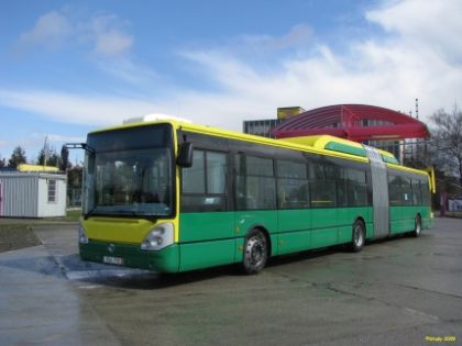 Kloubové Citelisy pro Košice  tankovaly  u plničky CNG FTL Prostějov.