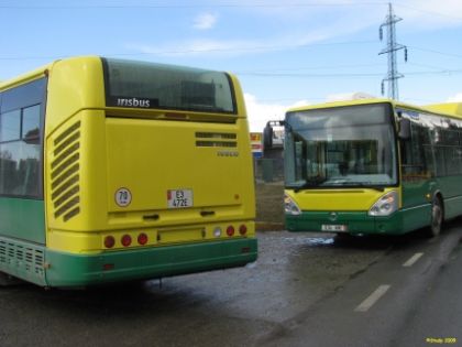 Kloubové Citelisy pro Košice  tankovaly  u plničky CNG FTL Prostějov.