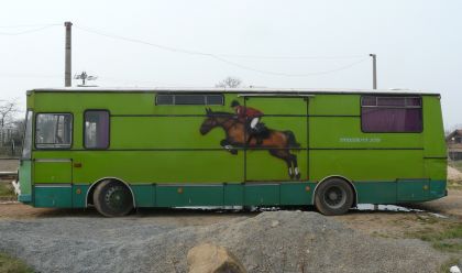 Objektivem čtenáře BUSportálu: Přestavba sedmičkové Karosy na koněbus.