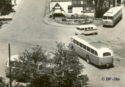 Z archivů čtenářů BUSportálu. Autobusy na starých pohlednicích ze sbírky