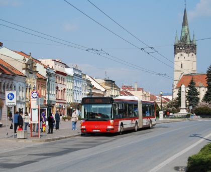 Velikonoce jako malované: Dopravní pohlednice ze Slovenska - červenobílý Prešov