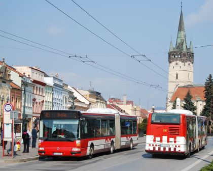 Velikonoce jako malované: Dopravní pohlednice ze Slovenska - červenobílý Prešov