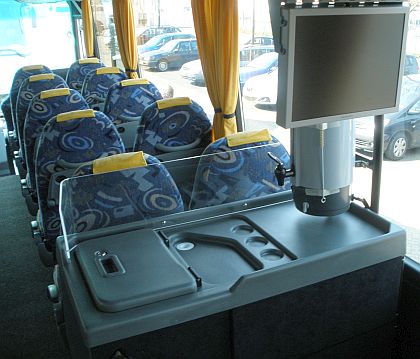 Veolia Transport Východní Čechy: Dvě nové Bovy a zkušební provoz internetového