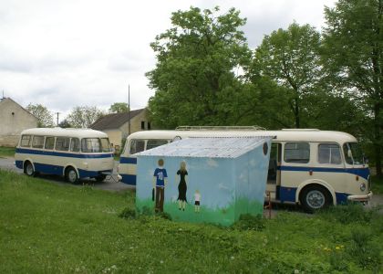 Zastávkománie. Újezd nade Mží a pozvánka na fotovýlet RTO s vlekem.