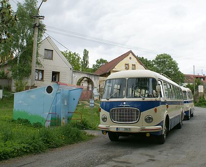 Zastávkománie. Újezd nade Mží a pozvánka na fotovýlet RTO s vlekem.