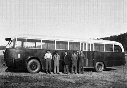 Hádanka. Dokážete určit, kdo autobus vyrobil a ve kterém roce ?
