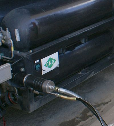 Pražská plynárenská otevřela třetí plnicí stanici CNG - největší v ČR -