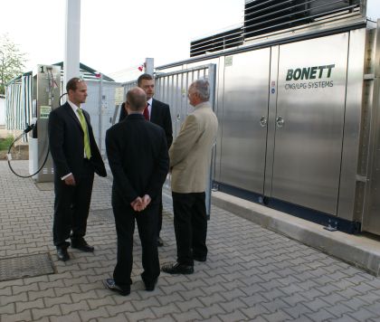 Pražská plynárenská otevřela třetí plnicí stanici CNG - největší v ČR -